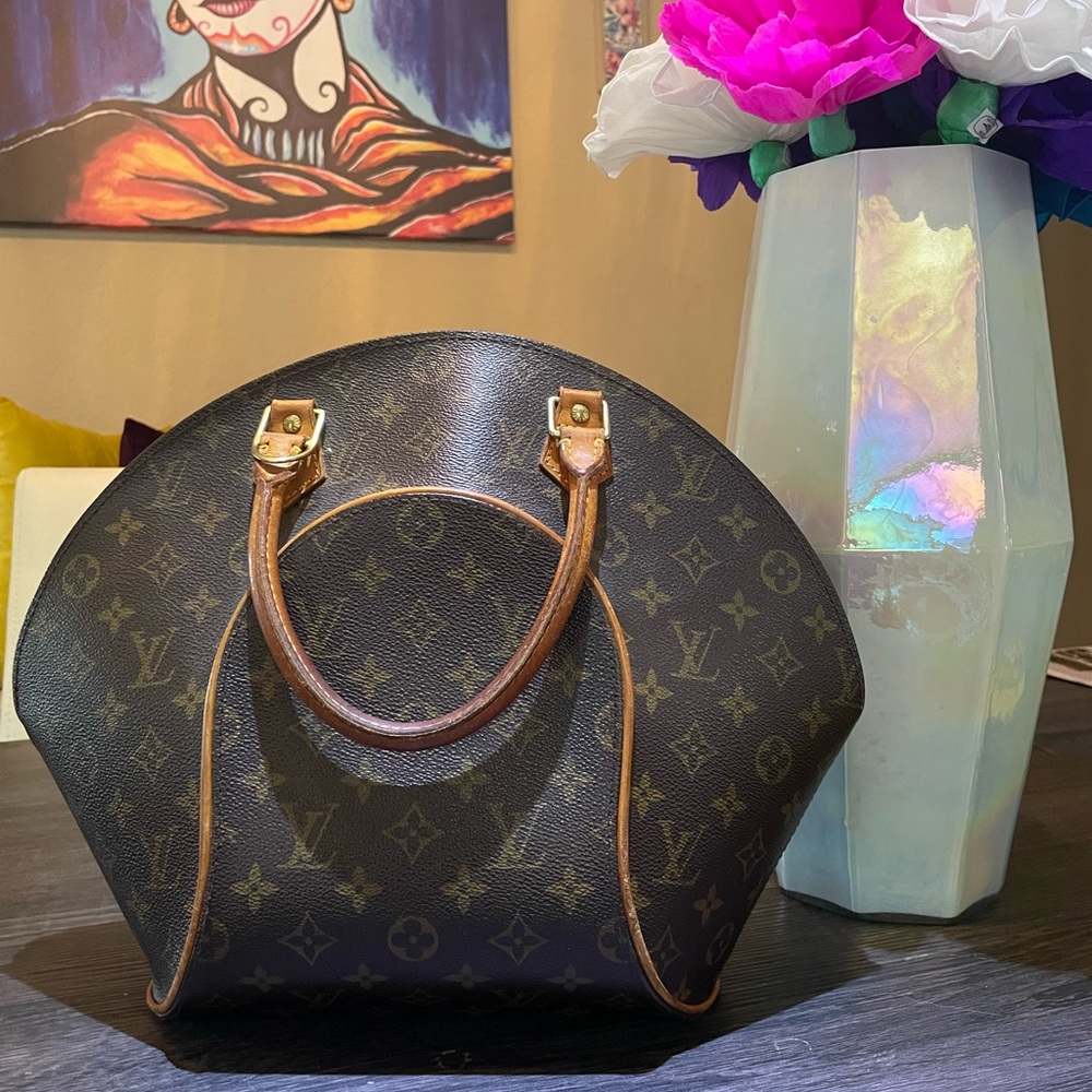 Authentic Louis Vuitton Ellipse Monogram Pm